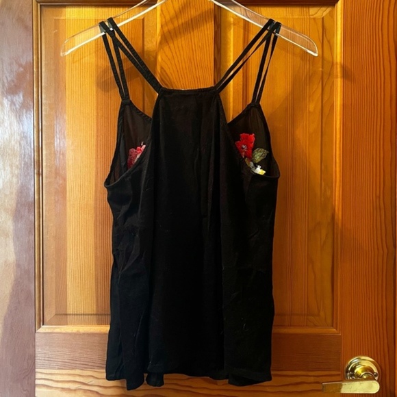 Needlepoint Embroidered Floral Black Swing Tank Top - Picture 4 of 5